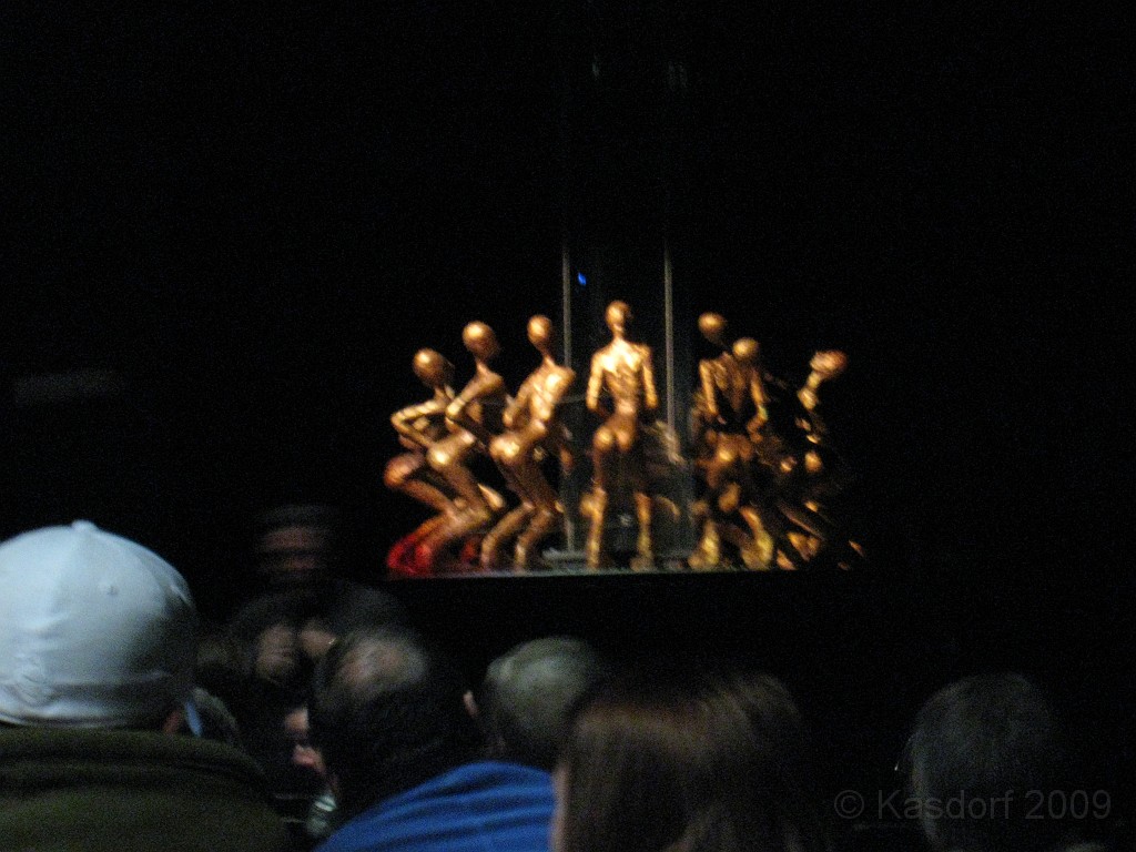 Disney 2010 D1 0830.jpg - January 9-11, 2010 Disney World Florida. Went to run the marathon. Saturday, fly down, check in, go to Expo to pick up packet, then to see Blue Man Group in the evening.